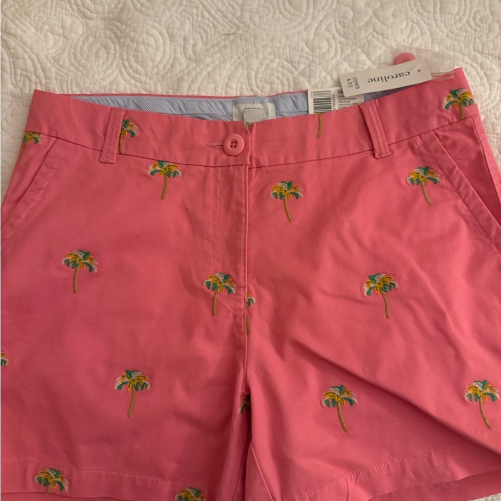 Crown & Ivy Pink Bermuda Shorts with Turtle Embroidery